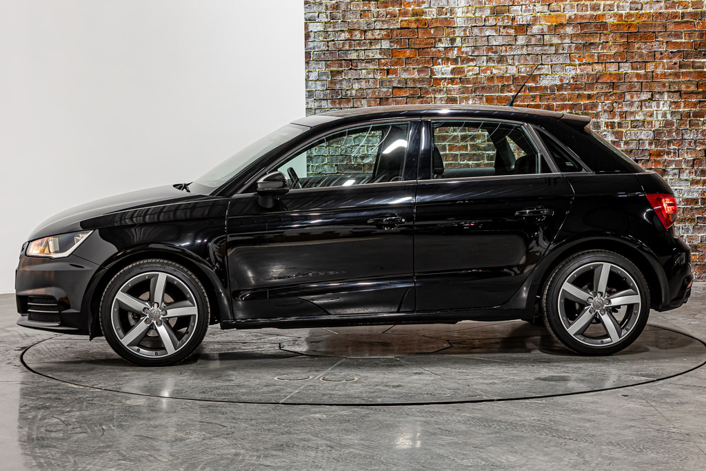 Audi A1 Sportback 1.0 TFSI Sport Pro Line | Navigatie | Stoelverwaming 52459153-13.jpg | Autobedrijf van Geel