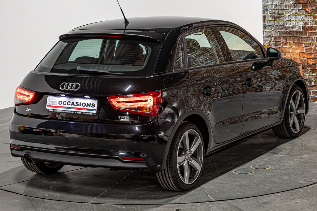 Audi A1 Sportback 1.0 TFSI Sport Pro Line | Navigatie | Stoelverwaming 52459153-17.jpg | Autobedrijf van Geel