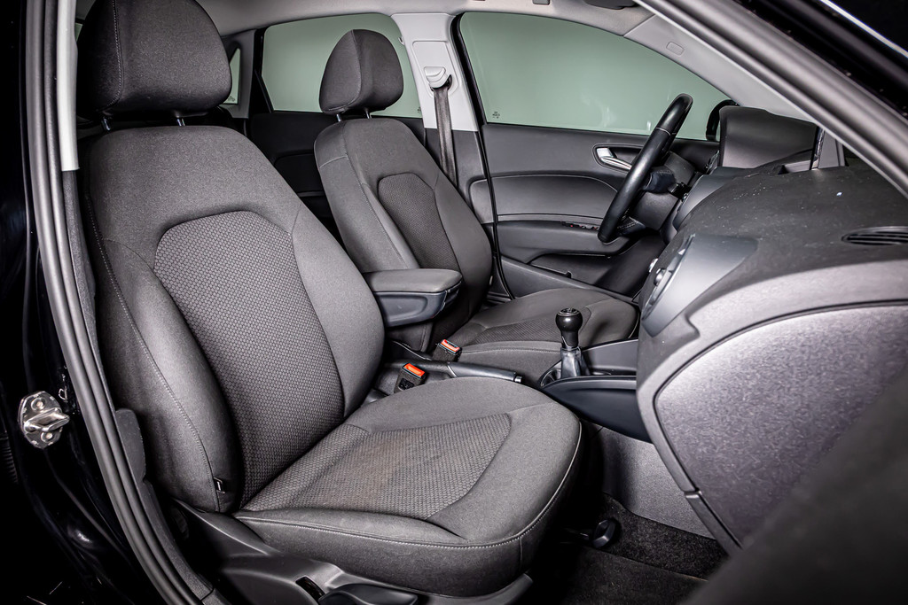 Audi A1 Sportback 1.0 TFSI Sport Pro Line | Navigatie | Stoelverwaming 52459153-2.jpg | Autobedrijf van Geel