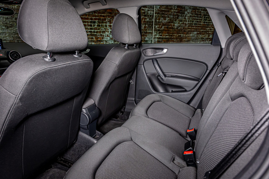 Audi A1 Sportback 1.0 TFSI Sport Pro Line | Navigatie | Stoelverwaming 52459153-46.jpg | Autobedrijf van Geel