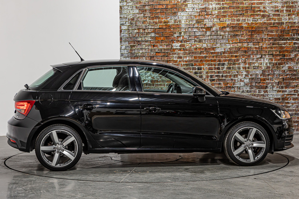 Audi A1 Sportback 1.0 TFSI Sport Pro Line | Navigatie | Stoelverwaming 52459153-6.jpg | Autobedrijf van Geel