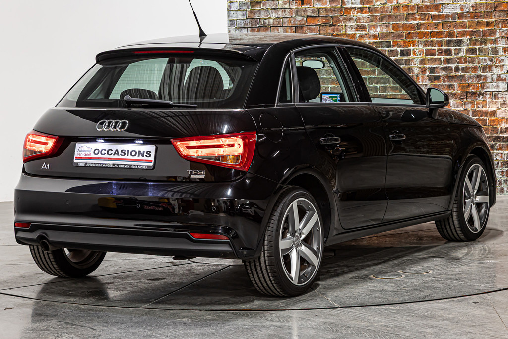 Audi A1 Sportback 1.0 TFSI Sport Pro Line | Navigatie | Stoelverwaming 52459153-9.jpg | Autobedrijf van Geel