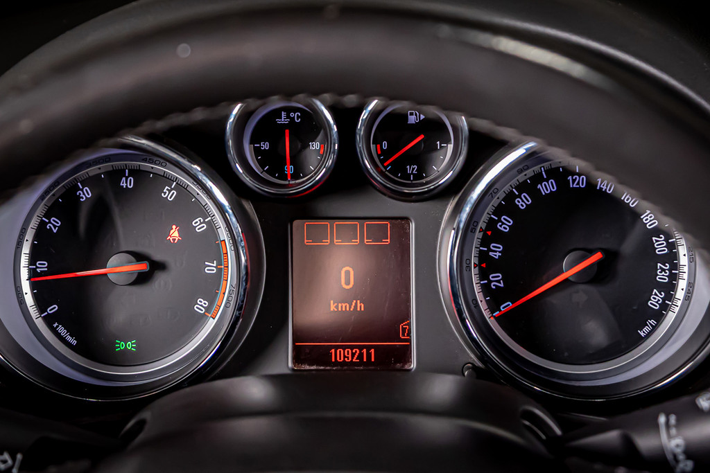 Opel Insignia 1.8 Executive | Trekhaak | Cruise Control 52525863-31.jpg | Autobedrijf van Geel