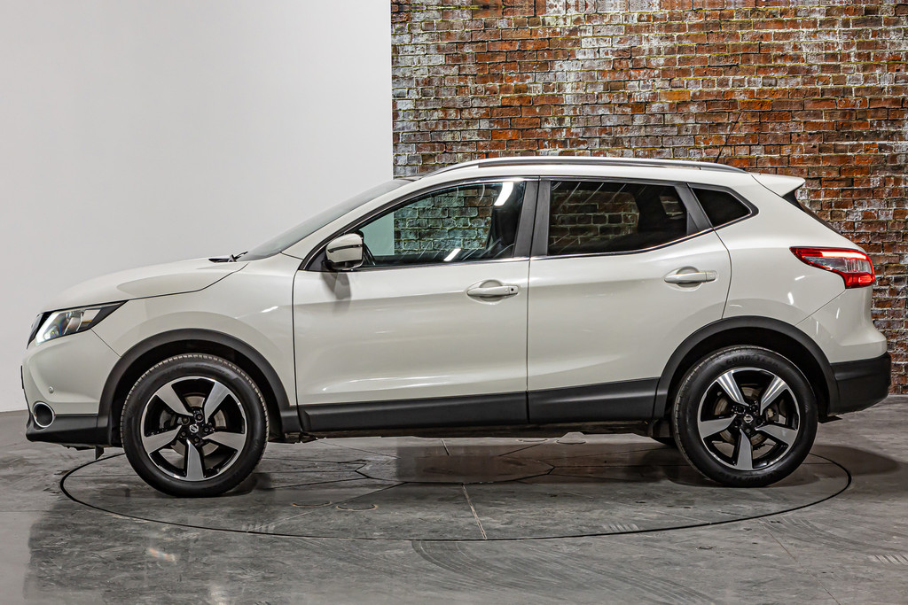 Nissan QASHQAI 1.6 N-Connecta | Panoramadak | 360 graden camera | Cruise Control | Trekhaak 52526604-14.jpg | Autobedrijf van Geel