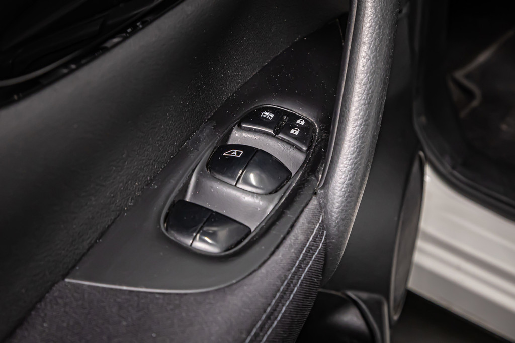 Nissan QASHQAI 1.6 N-Connecta | Panoramadak | 360 graden camera | Cruise Control | Trekhaak 52526604-25.jpg | Autobedrijf van Geel