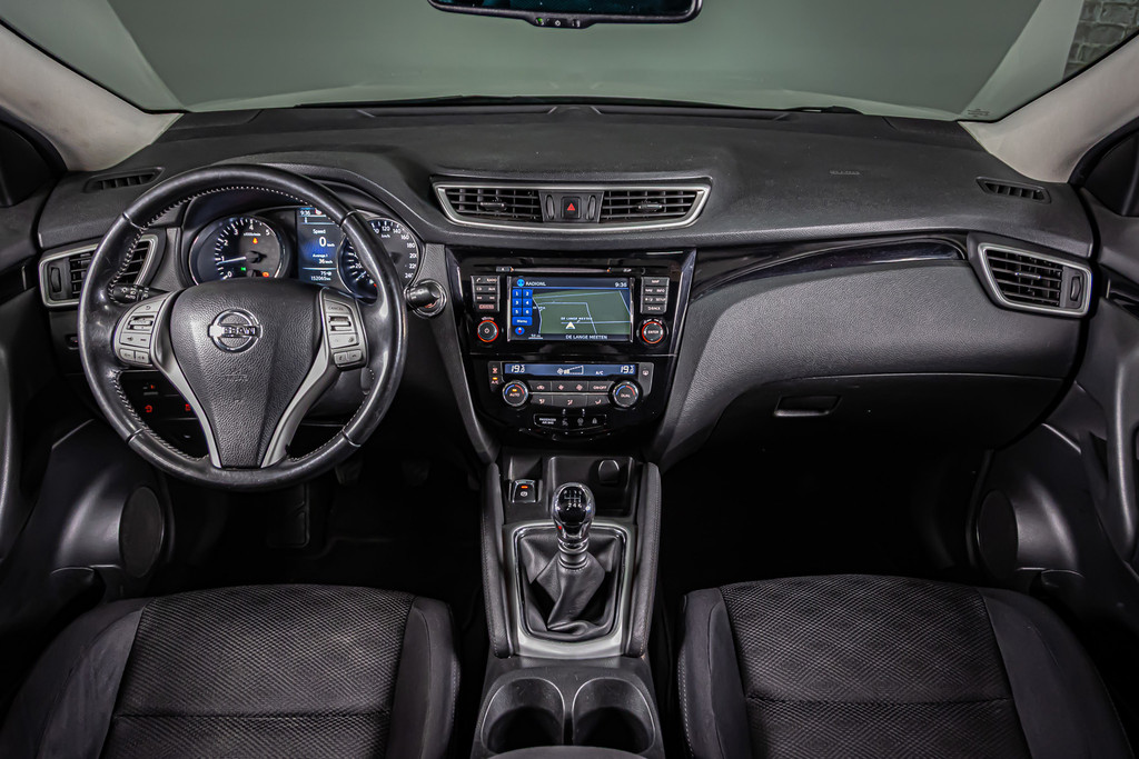 Nissan QASHQAI 1.6 N-Connecta | Panoramadak | 360 graden camera | Cruise Control | Trekhaak 52526604-28.jpg | Autobedrijf van Geel