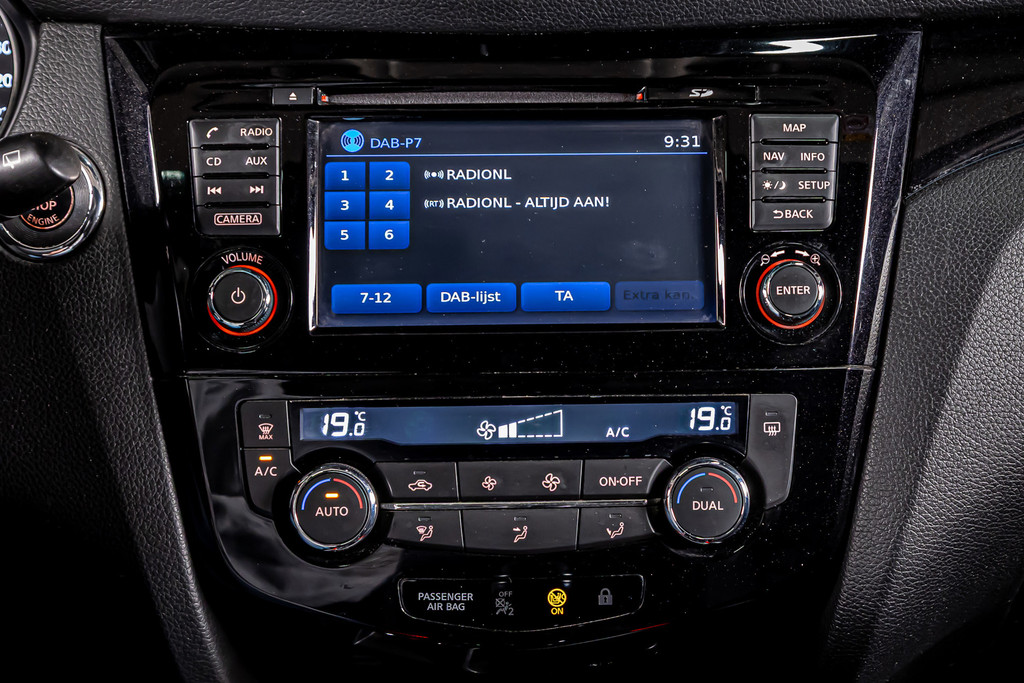Nissan QASHQAI 1.6 N-Connecta | Panoramadak | 360 graden camera | Cruise Control | Trekhaak 52526604-42.jpg | Autobedrijf van Geel