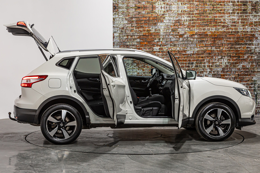 Nissan QASHQAI 1.6 N-Connecta | Panoramadak | 360 graden camera | Cruise Control | Trekhaak 52526604-5.jpg | Autobedrijf van Geel