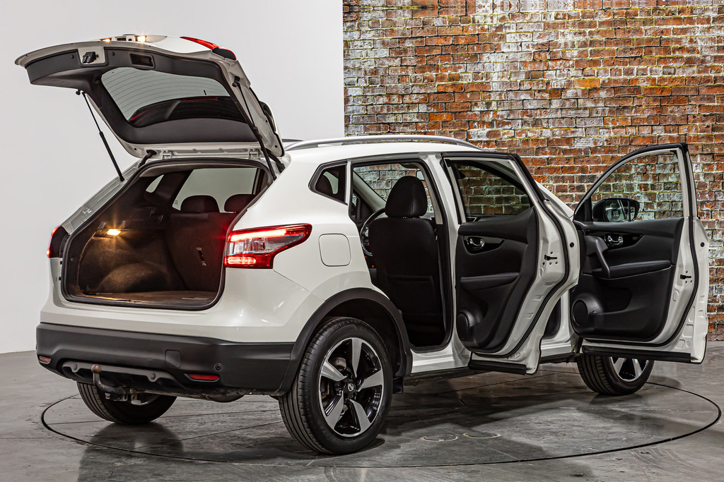 Nissan QASHQAI 1.6 N-Connecta | Panoramadak | 360 graden camera | Cruise Control | Trekhaak 52526604-7.jpg | Autobedrijf van Geel