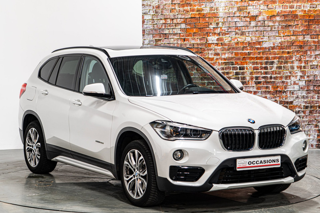 BMW X1 SDrive20i | Panoramadak | Comfort Access pakket | Park Assist Pack 52684042-21.jpg | Autobedrijf van Geel