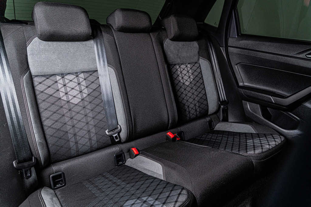 Volkswagen Polo 1.0 TSI R-Line| Apple Carplay | LED | DAB+ |Adaptive Cruise Control LM 17' Bergamo 53092985-25.jpg | Autobedrijf van Geel