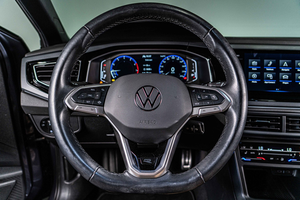 Volkswagen Polo 1.0 TSI R-Line| Apple Carplay | LED | DAB+ |Adaptive Cruise Control LM 17' Bergamo 53092985-37.jpg | Autobedrijf van Geel