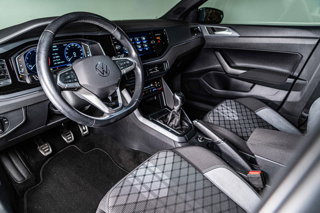 Volkswagen Polo 1.0 TSI R-Line| Apple Carplay | LED | DAB+ |Adaptive Cruise Control LM 17' Bergamo 53092985-43.jpg | Autobedrijf van Geel