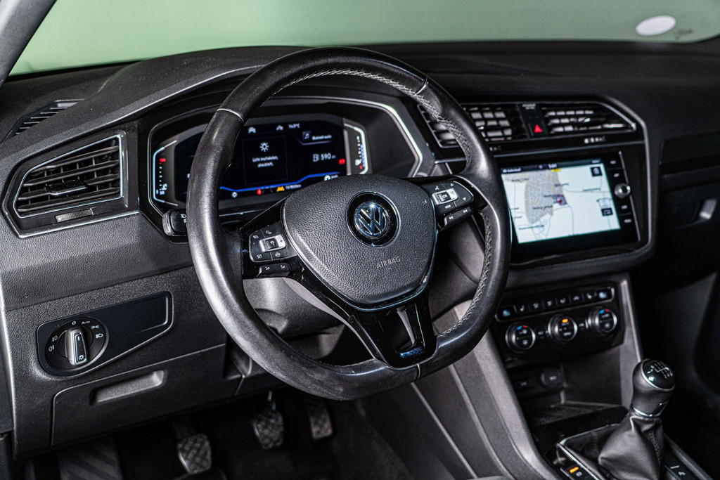 Volkswagen Tiguan 1.5 TSI Comfortline Business | Panoramadak | Adaptive Cruise Control | LED 53104813-26.jpg | Autobedrijf van Geel