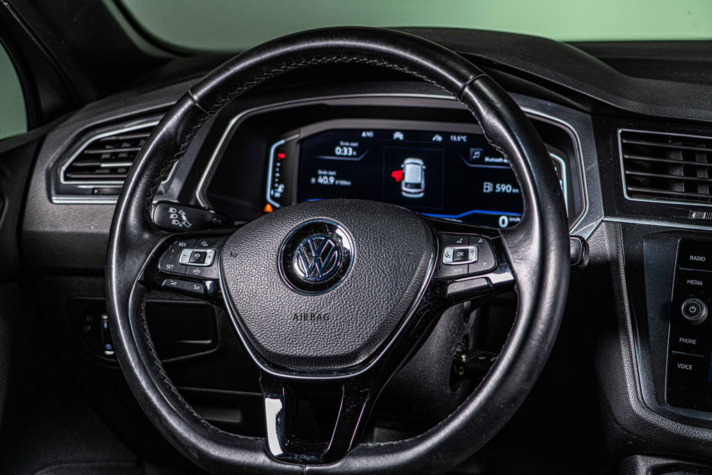 Volkswagen Tiguan 1.5 TSI Comfortline Business | Panoramadak | Adaptive Cruise Control | LED 53104813-45.jpg | Autobedrijf van Geel