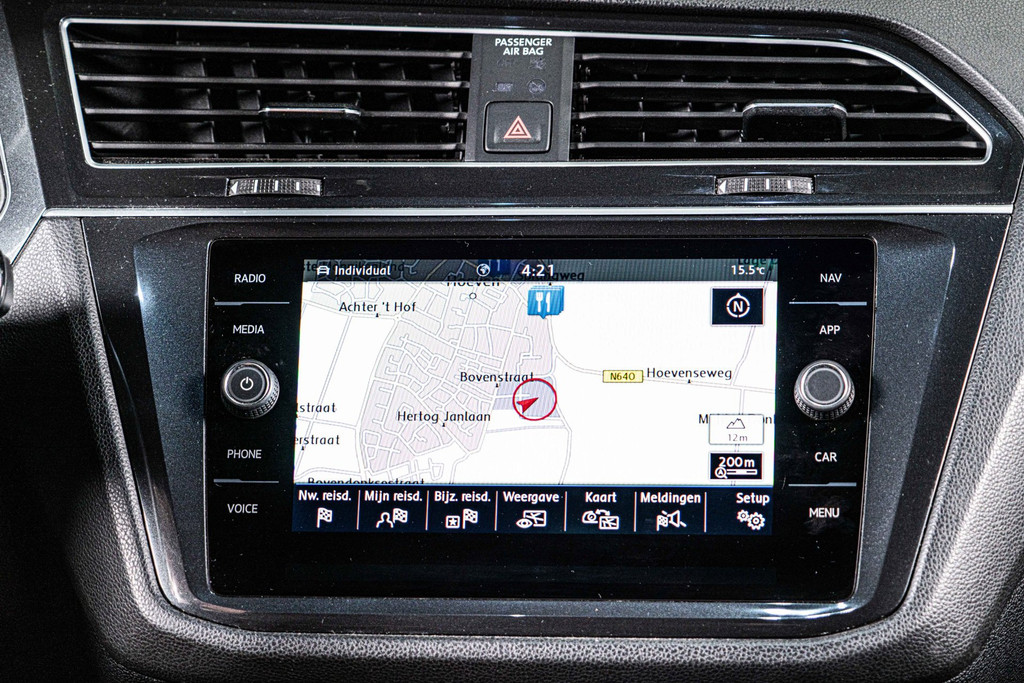 Volkswagen Tiguan 1.5 TSI Comfortline Business | Panoramadak | Adaptive Cruise Control | LED 53104813-55.jpg | Autobedrijf van Geel
