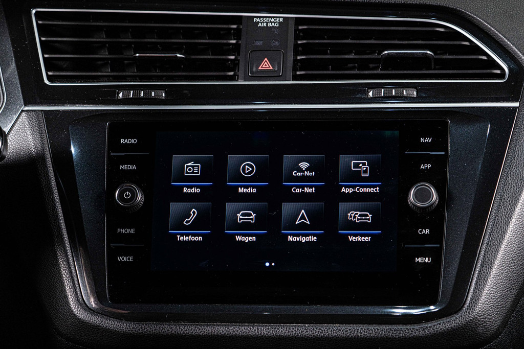 Volkswagen Tiguan 1.5 TSI Comfortline Business | Panoramadak | Adaptive Cruise Control | LED 53104813-58.jpg | Autobedrijf van Geel