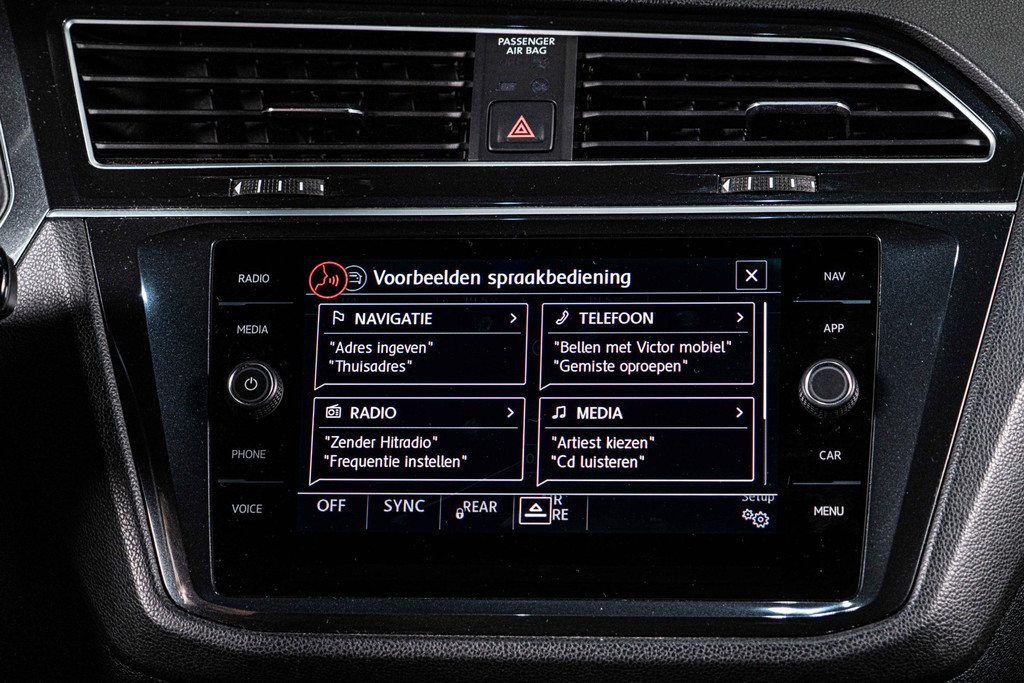Volkswagen Tiguan 1.5 TSI Comfortline Business | Panoramadak | Adaptive Cruise Control | LED 53104813-61.jpg | Autobedrijf van Geel