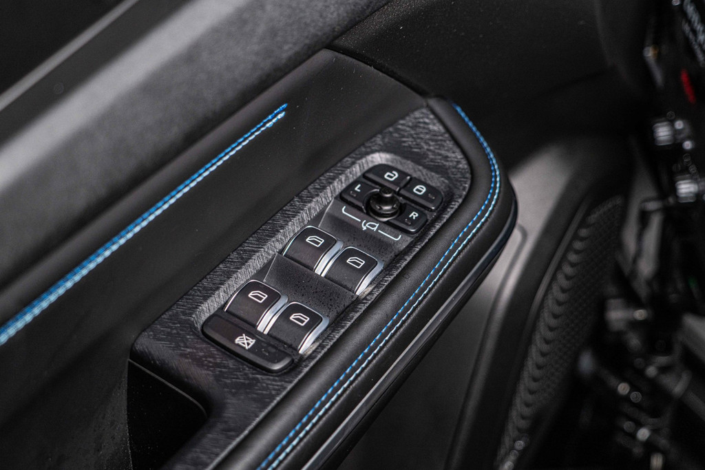 Lynk & Co 01 1.5 PHEV | PANO | ACC | 360 Graden Camera | Infinity Audio | 261 PK 53415712-24.jpg | Autobedrijf van Geel