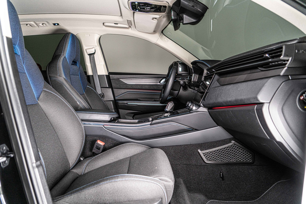 Lynk & Co 01 1.5 PHEV | PANO | ACC | 360 Graden Camera | Infinity Audio | 261 PK 53415712-31.jpg | Autobedrijf van Geel