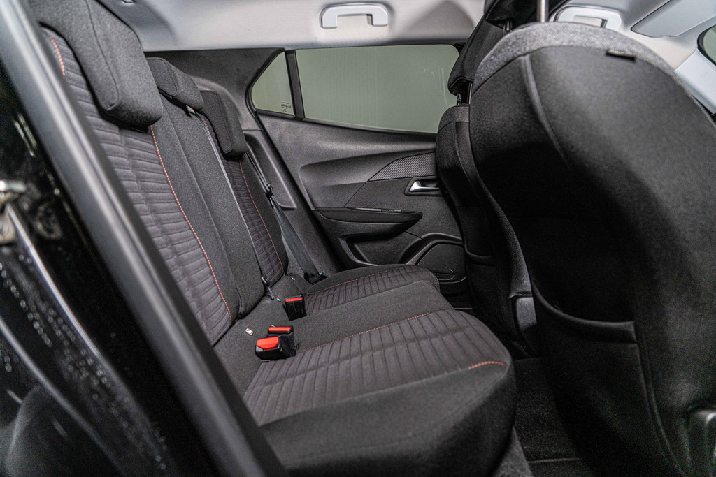 Peugeot 2008 1.2 PureTech Active | Cruise Control | DAB+ | Apple Carplay 53420042-29.jpg | Autobedrijf van Geel