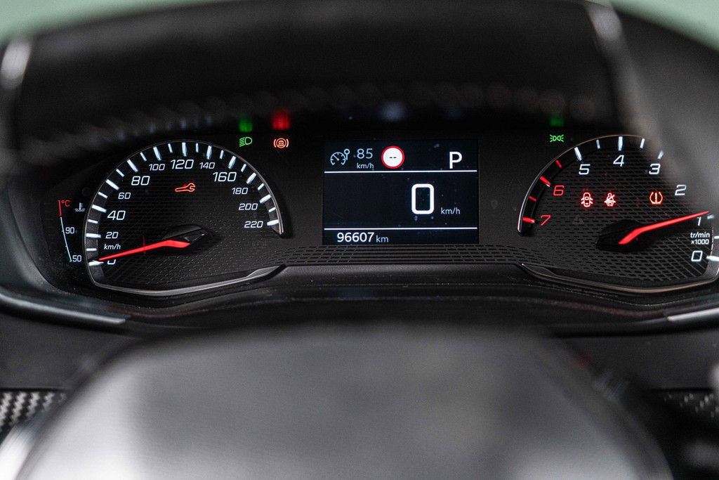 Peugeot 2008 1.2 PureTech Active | Cruise Control | DAB+ | Apple Carplay 53420042-32.jpg | Autobedrijf van Geel