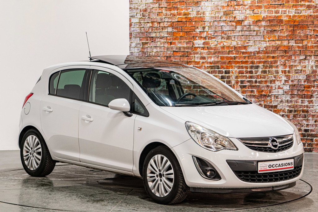 Opel Corsa 1.4-16V Cosmo | Cruise Control | Panoramadak 53420176-19.jpg | Autobedrijf van Geel