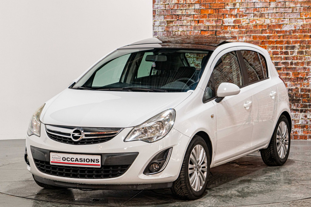Opel Corsa 1.4-16V Cosmo | Cruise Control | Panoramadak 53420176-2.jpg | Autobedrijf van Geel