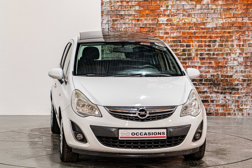 Opel Corsa 1.4-16V Cosmo | Cruise Control | Panoramadak 53420176-21.jpg | Autobedrijf van Geel