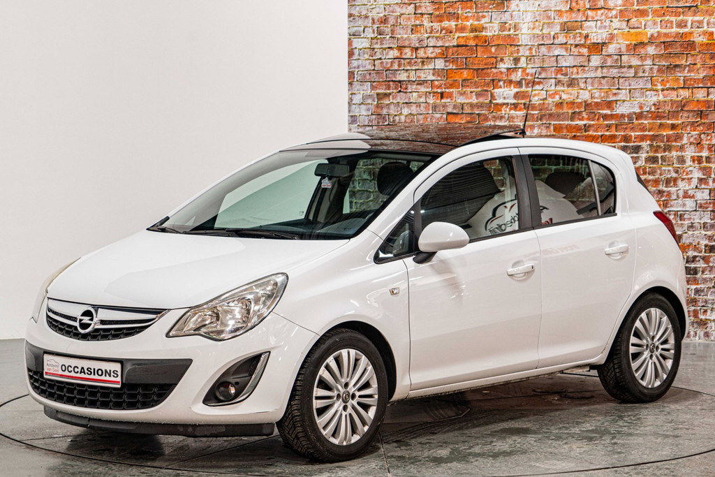 Opel Corsa 1.4-16V Cosmo | Cruise Control | Panoramadak 53420176-3.jpg | Autobedrijf van Geel