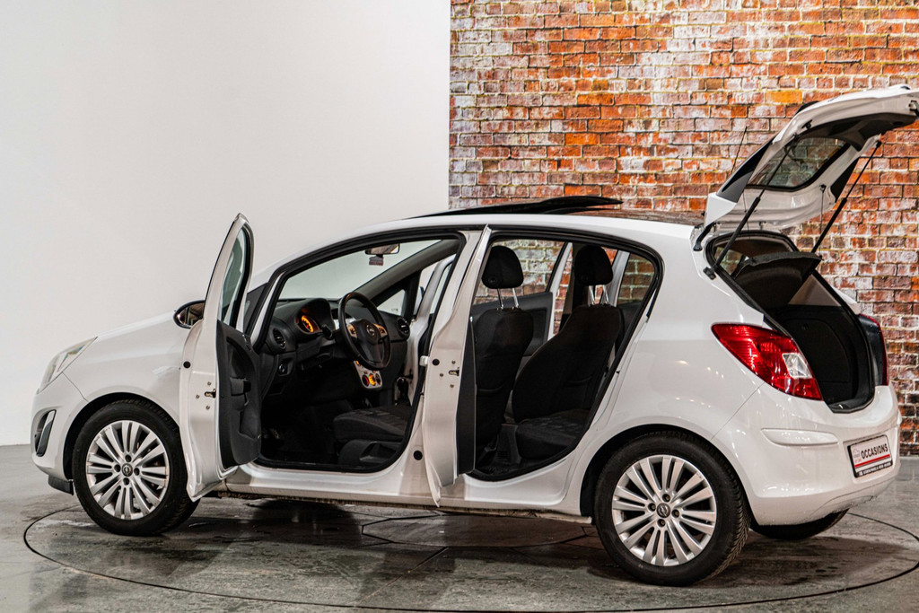 Opel Corsa 1.4-16V Cosmo | Cruise Control | Panoramadak 53420176-7.jpg | Autobedrijf van Geel