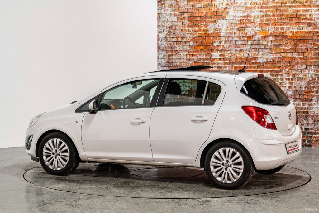 Opel Corsa 1.4-16V Cosmo | Cruise Control | Panoramadak 53420176-8.jpg | Autobedrijf van Geel