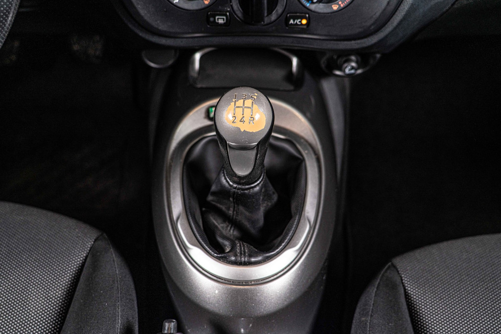 Nissan Juke 1.6 Visia 53480071-37.jpg | Autobedrijf van Geel