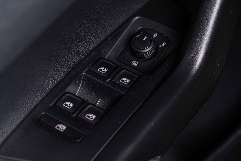 Volkswagen Polo 1.0 MPI Trendline | Airco | Cruise Control | Apple Carplay 53615289-32.jpg | Autobedrijf van Geel