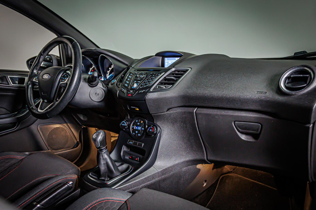 Ford Fiesta 1.0 EcoBoost Titanium X I Stoelverwarming I Rijklaarprijs 53615362-2.jpg | Autobedrijf van Geel