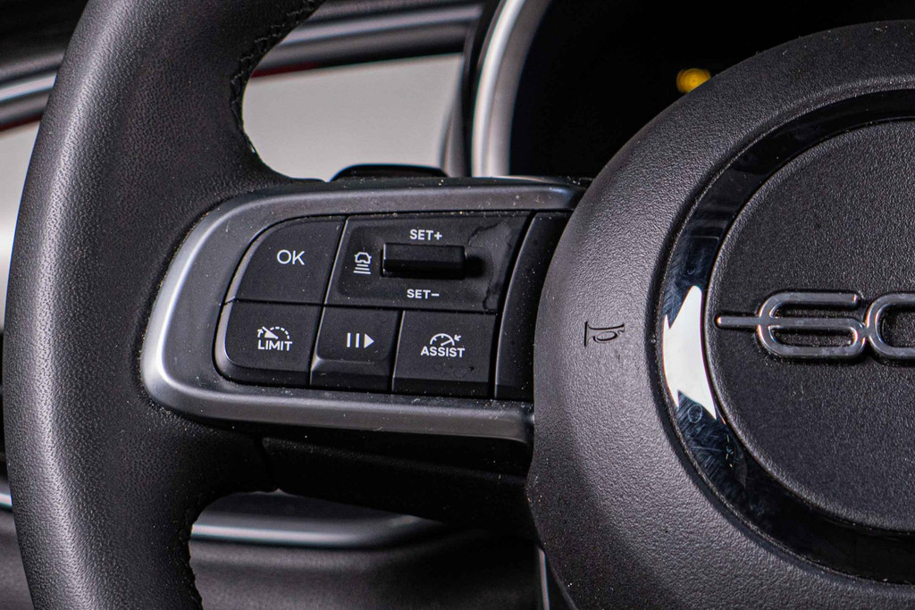 Fiat 600 1.2 Hybrid La Prima | Adaptive Cruise Control | Keyless-Entry&Go | Achteruitrijcamera | 360°SurroundView | Leder 54170791-40.jpg | Autobedrijf van Geel