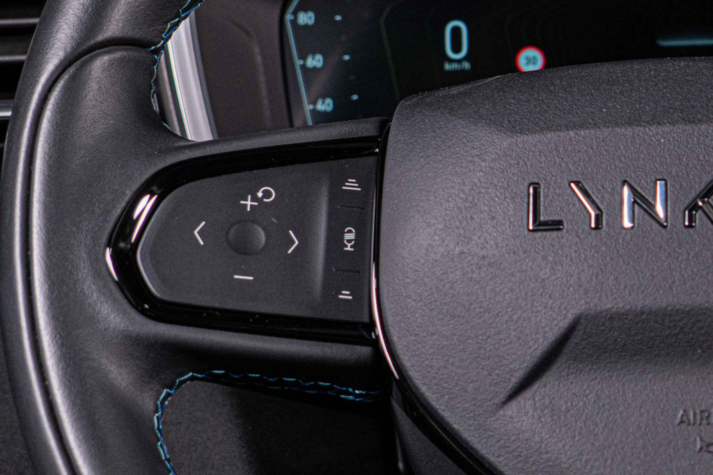 Lynk & Co 01 1.5 PHEV | MY22 | PANO | 360 CAMERA | ACC | KEYLESS | NAVI | RIJKLAARPRIJS INCL. BOVAG GARANTIE 54184143-47.jpg | Autobedrijf van Geel