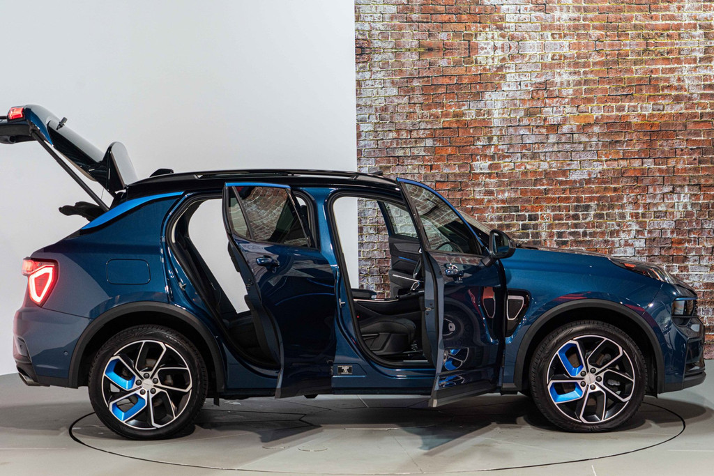 Lynk & Co 01 1.5 PHEV | MY22 | PANO | 360 CAMERA | ACC | KEYLESS | NAVI | RIJKLAARPRIJS INCL. BOVAG GARANTIE 54184143-7.jpg | Autobedrijf van Geel