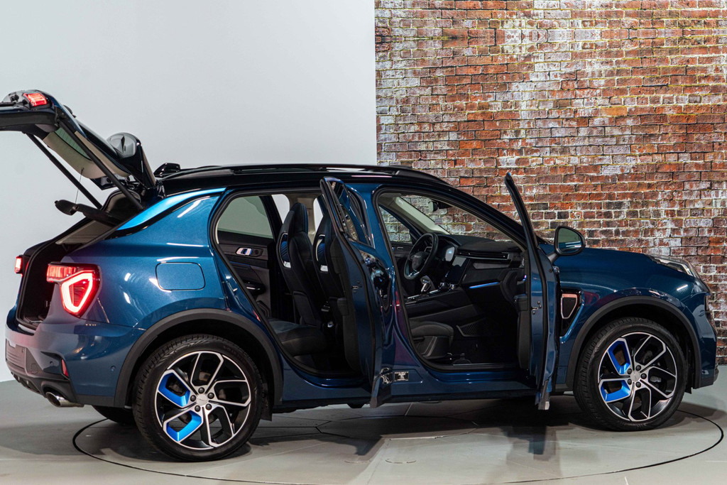 Lynk & Co 01 1.5 PHEV | MY22 | PANO | 360 CAMERA | ACC | KEYLESS | NAVI | RIJKLAARPRIJS INCL. BOVAG GARANTIE 54184143-8.jpg | Autobedrijf van Geel
