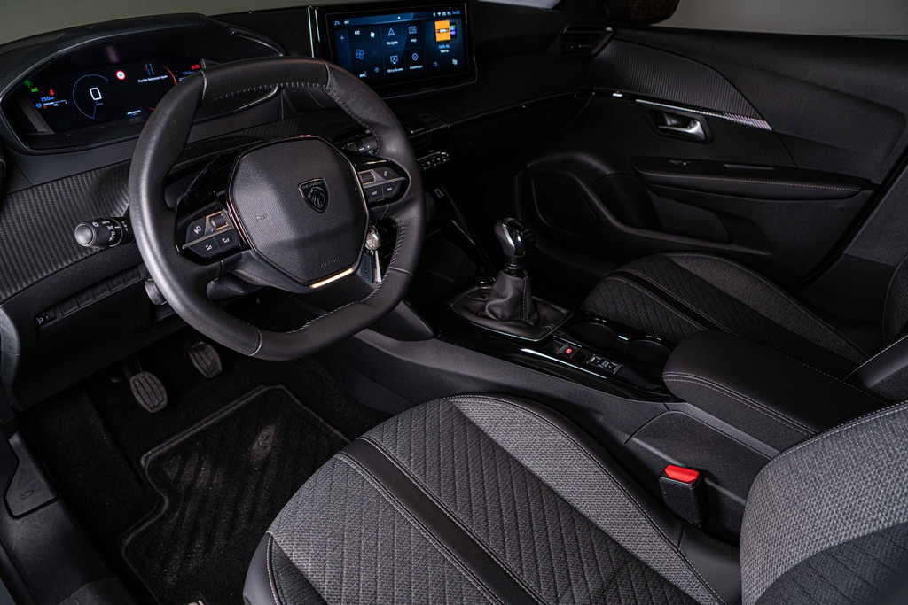 Peugeot 208 1.2 PureTech 100 Allure | Vision pack | Cruise Control | 360 Camera | Achteruitrijcamera 54194993-27.jpg | Autobedrijf van Geel