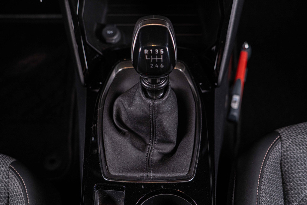 Peugeot 208 1.2 PureTech 100 Allure | Vision pack | Cruise Control | 360 Camera | Achteruitrijcamera 54194993-35.jpg | Autobedrijf van Geel