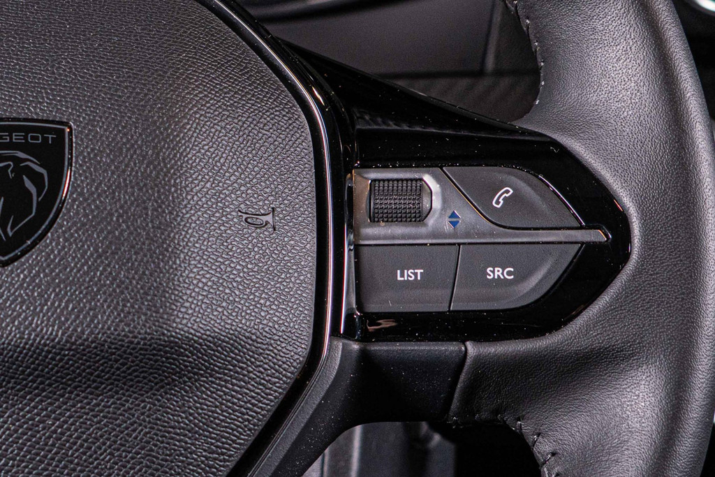 Peugeot 208 1.2 PureTech 100 Allure | Vision pack | Cruise Control | 360 Camera | Achteruitrijcamera 54194993-40.jpg | Autobedrijf van Geel