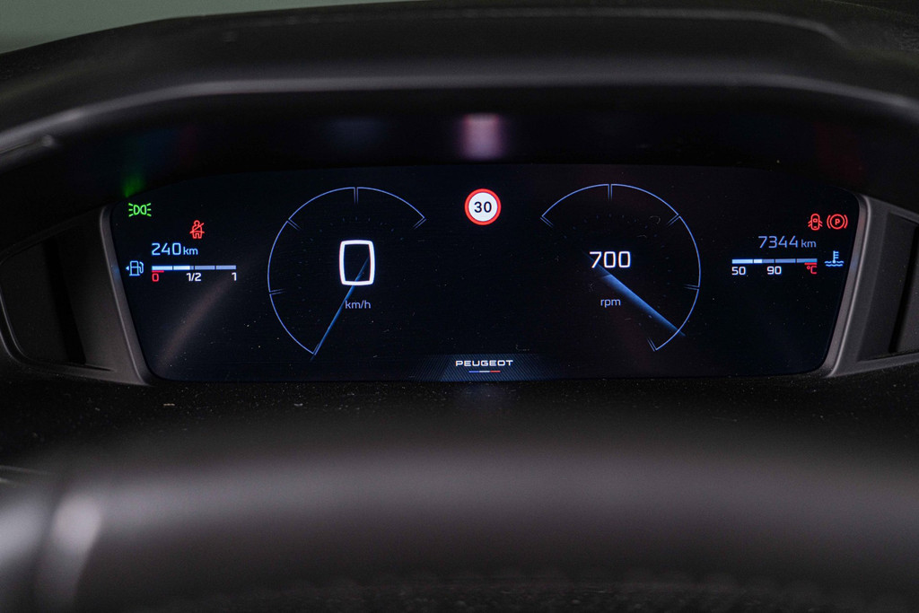 Peugeot 208 1.2 PureTech 100 Allure | Vision pack | Cruise Control | 360 Camera | Achteruitrijcamera 54194993-41.jpg | Autobedrijf van Geel