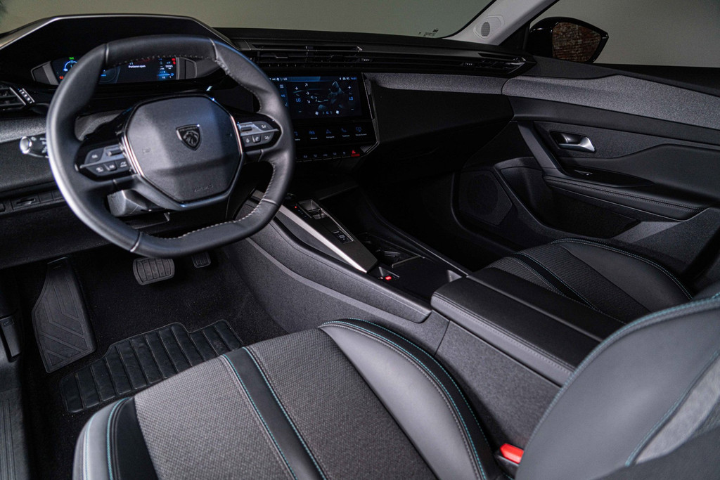 Peugeot 408 1.2 Hybrid 136 e-DCS6 Allure | Adaptive Cruise Control | Achteruitrijcamera + 360 Graden | Keyless Entry/Start 54436651-26.jpg | Autobedrijf van Geel