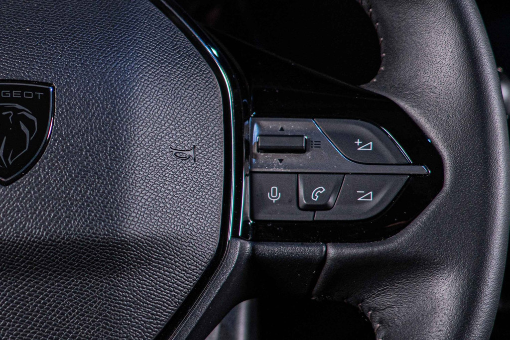 Peugeot 408 1.2 Hybrid 136 e-DCS6 Allure | Adaptive Cruise Control | Achteruitrijcamera + 360 Graden | Keyless Entry/Start 54436651-36.jpg | Autobedrijf van Geel