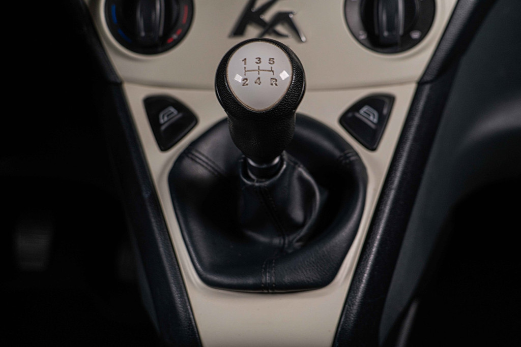 Ford Ka 1.2 Cool&Sound | Airco 54487800-31.jpg | Autobedrijf van Geel