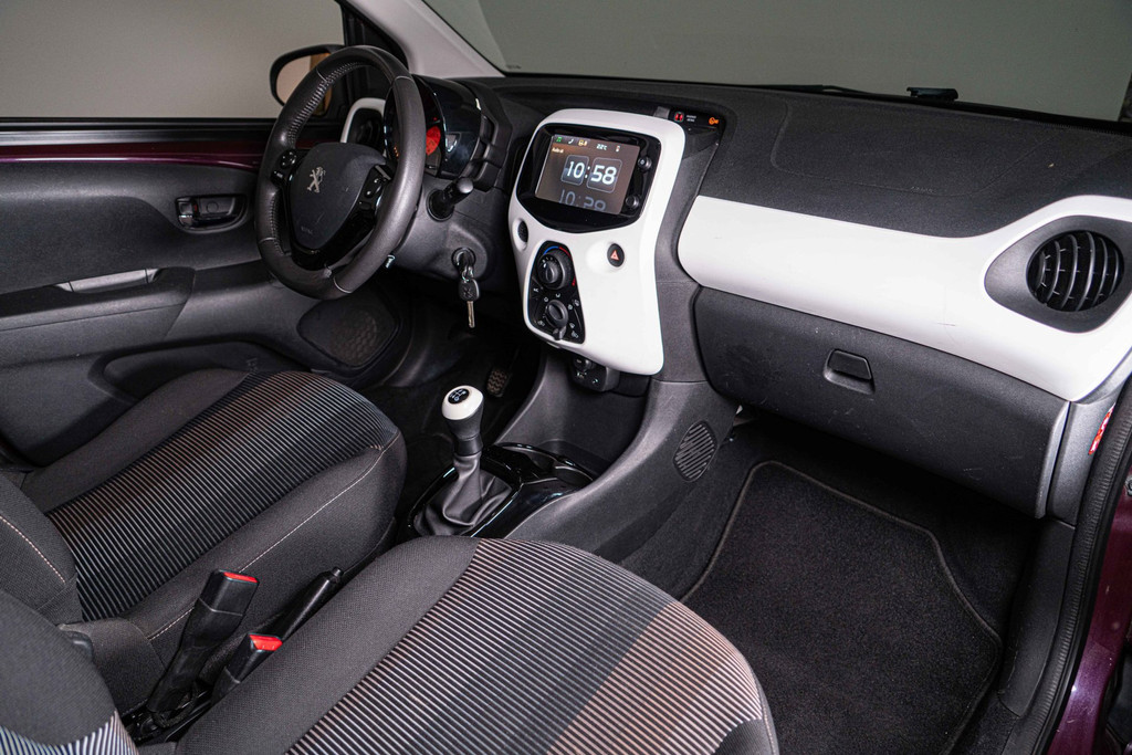 Peugeot 108 1.0 e-VTi Allure TOP! | Cabrio | Airco | Multimedia 54655057-39.jpg | Autobedrijf van Geel