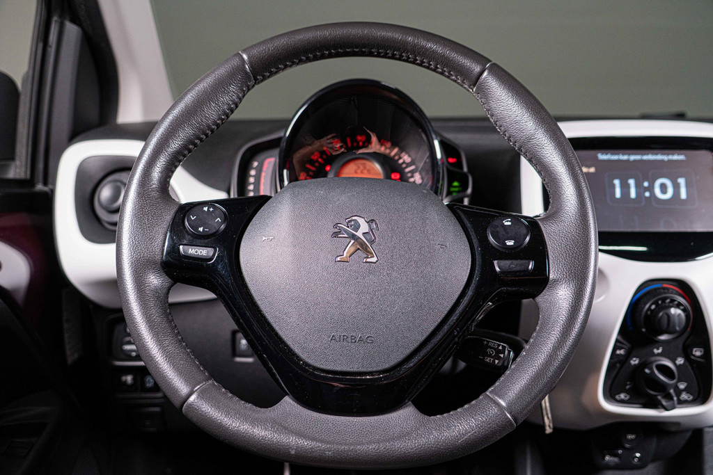 Peugeot 108 1.0 e-VTi Allure TOP! | Cabrio | Airco | Multimedia 54655057-45.jpg | Autobedrijf van Geel