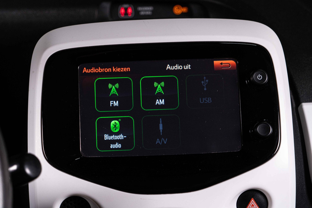Peugeot 108 1.0 e-VTi Allure TOP! | Cabrio | Airco | Multimedia 54655057-56.jpg | Autobedrijf van Geel