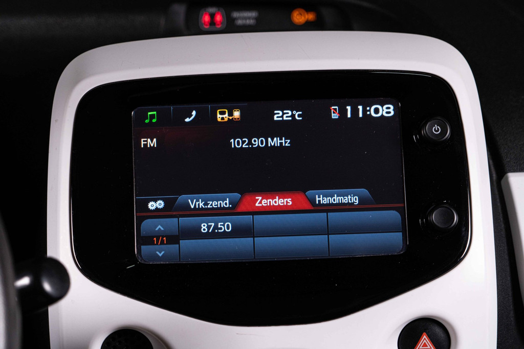 Peugeot 108 1.0 e-VTi Allure TOP! | Cabrio | Airco | Multimedia 54655057-59.jpg | Autobedrijf van Geel